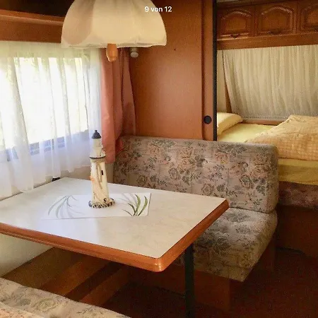 Schoener-Gepflegter-Wohnwagen-Am-Meer-Kompl-Eingerichtet Apartamento Grömitz